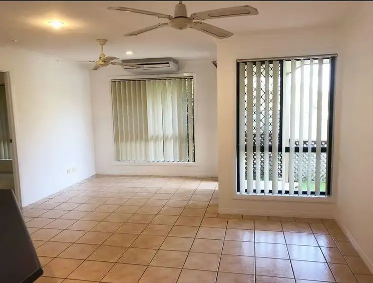 Fifth view of Homely semi-detached listing, 2/3 Margaroola Avenue, Biggera Waters QLD 4216