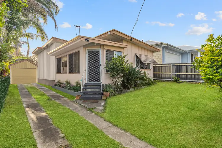 43 Laura Street, Clontarf QLD 4019