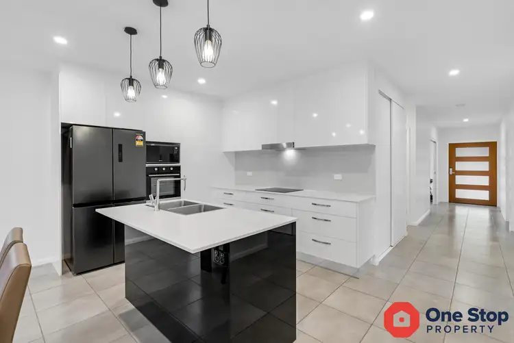 15 Highfield Circuit, Bentley Park QLD 4869