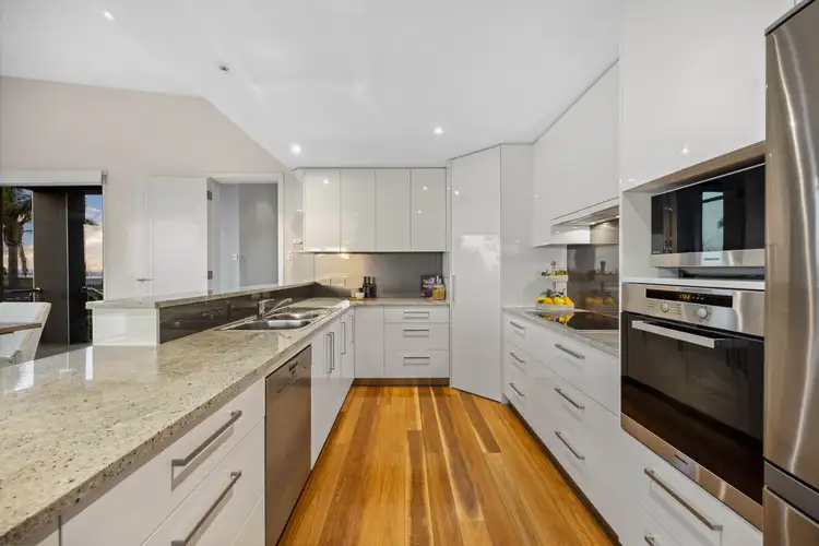 Fifth view of Homely house listing, 2 Royston Crescent, Seacombe Heights SA 5047