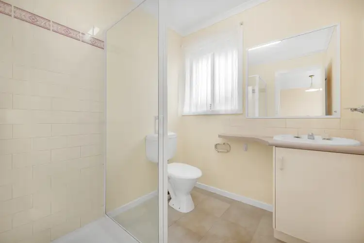 Seventh view of Homely house listing, 21 De Castella Drive, Horsham VIC 3400