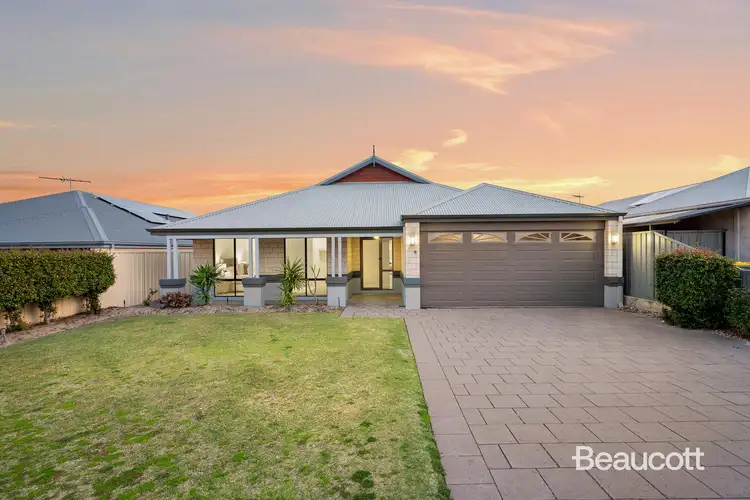 8 Ninghan Lookout, Beeliar WA 6164
