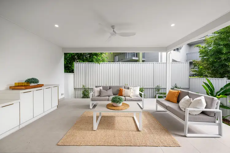 Fourth view of Homely semi-detached listing, 2/8 Cawthray Street, Biggera Waters QLD 4216