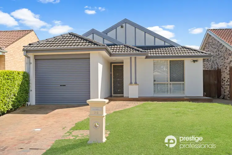 29 Castlerock Court, Wattle Grove NSW 2173