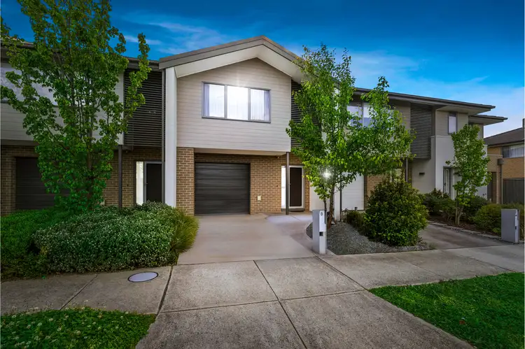 8 Flora Grove