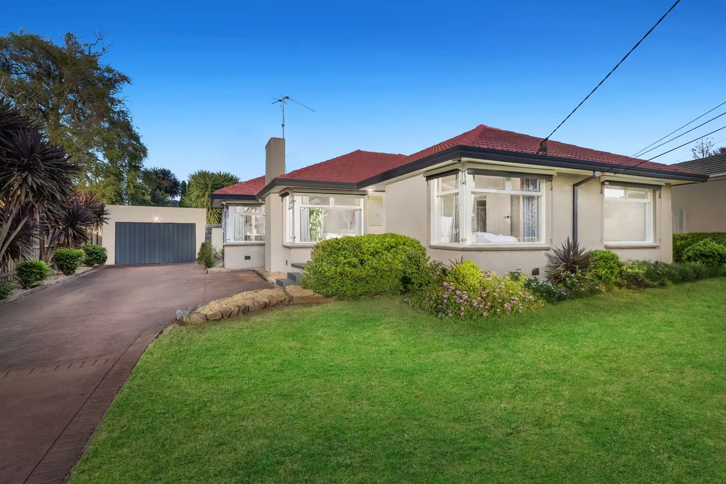 Main view of Homely house listing, 8 Emden Crescent, Mulgrave VIC 3170