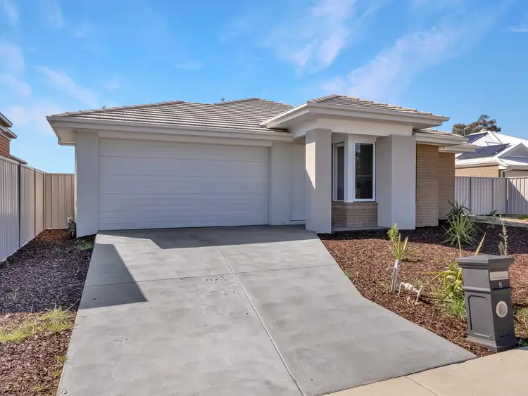 Second view of Homely house listing, 5 Everly Court, Benalla VIC 3672
