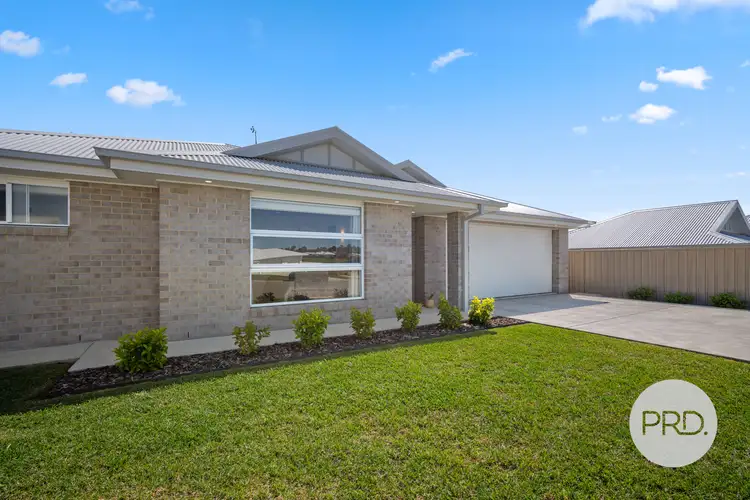 Second view of Homely house listing, 1/10 Mitta Mitta Place, Gobbagombalin NSW 2650