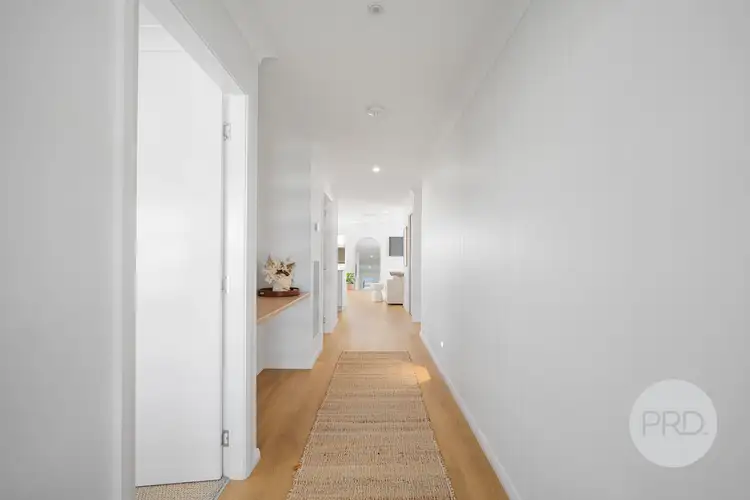 Fourth view of Homely house listing, 1/10 Mitta Mitta Place, Gobbagombalin NSW 2650