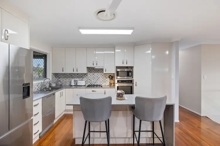 Sixth view of Homely house listing, 8 Juanita Street, Birkdale QLD 4159
