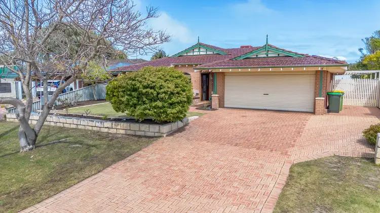 39 Wooleen Street, Golden Bay WA 6174