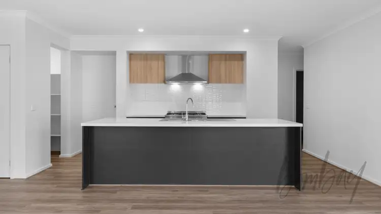 Fifth view of Homely house listing, 380 Mandalay Circuit, Beveridge VIC 3753