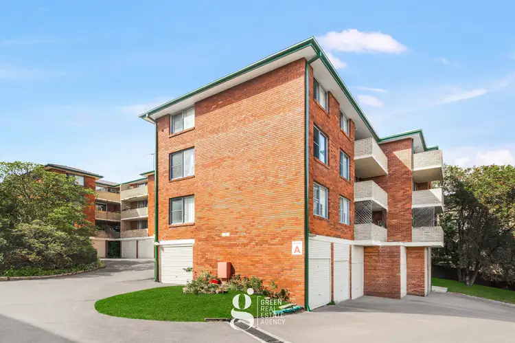 Second view of Homely unit listing, 2/21-27 Meadow Crescent, Meadowbank NSW 2114