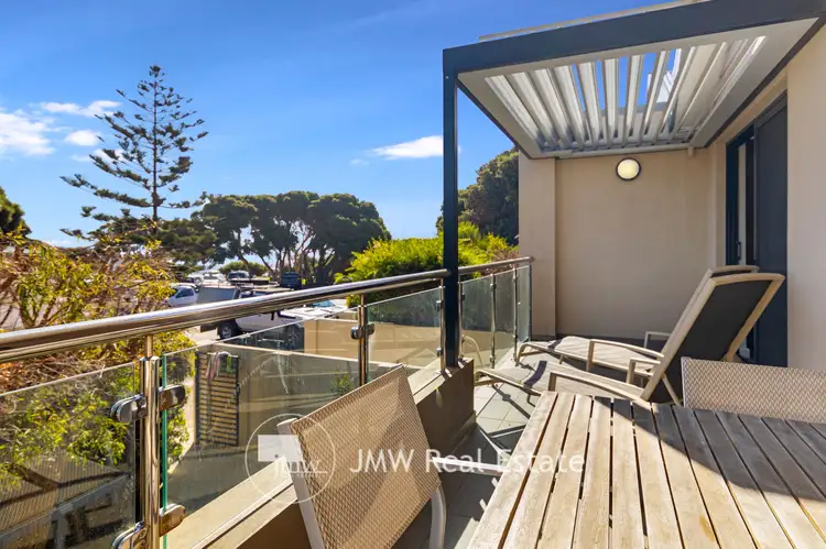6 Dawson Drive