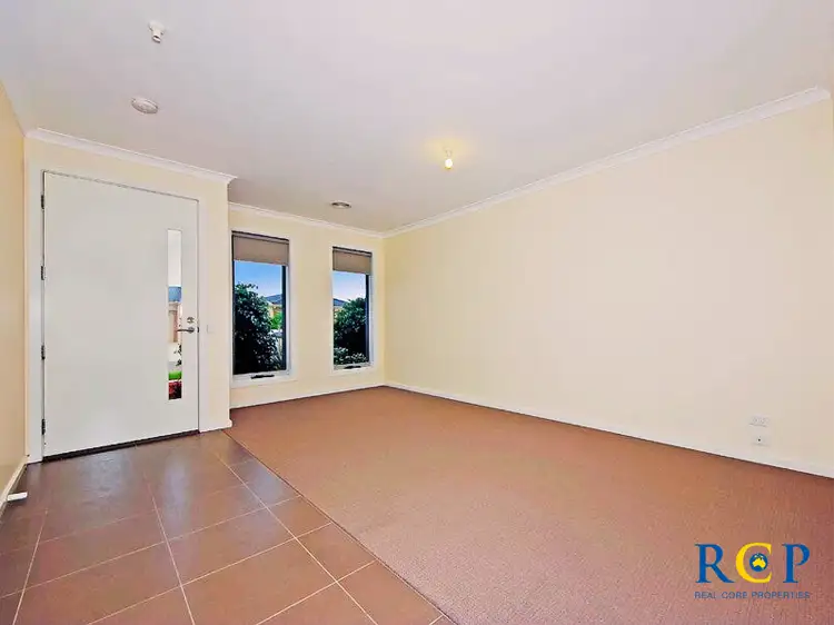 Second view of Homely house listing, 2/5 Horseshoe Circuit, Truganina VIC 3029