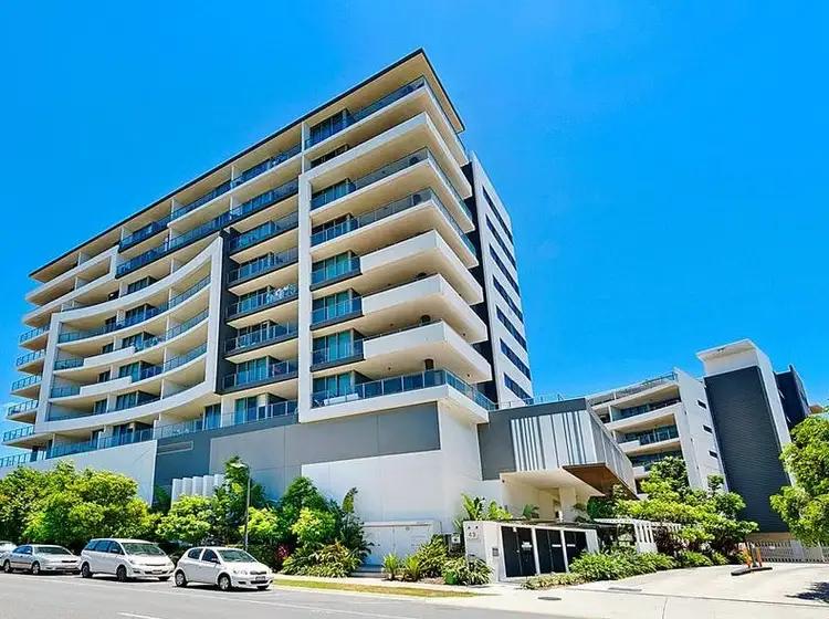 505/43 Harbour Town Dr