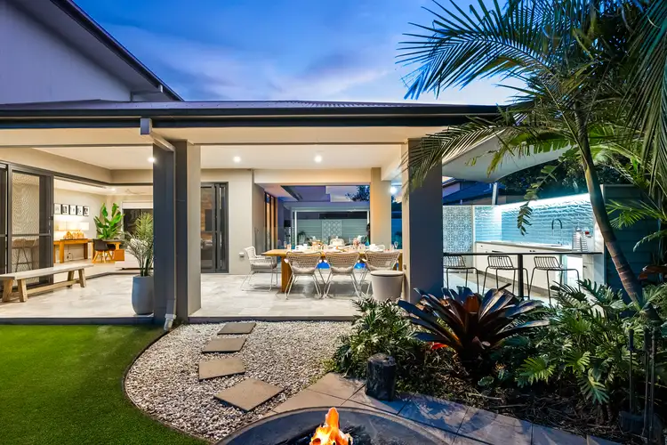 32 Clover Way, Helensvale QLD 4212