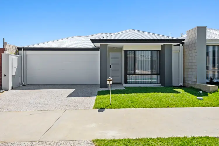 8 Tabley View, Lakelands WA 6180
