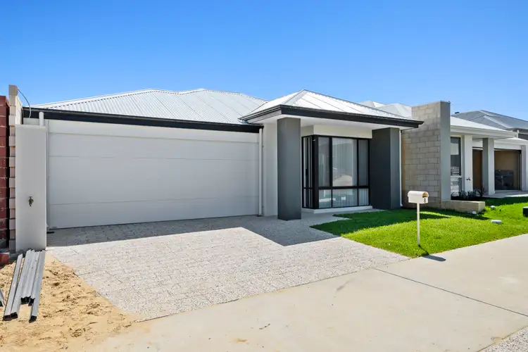 Second view of Homely house listing, 8 Tabley View, Lakelands WA 6180