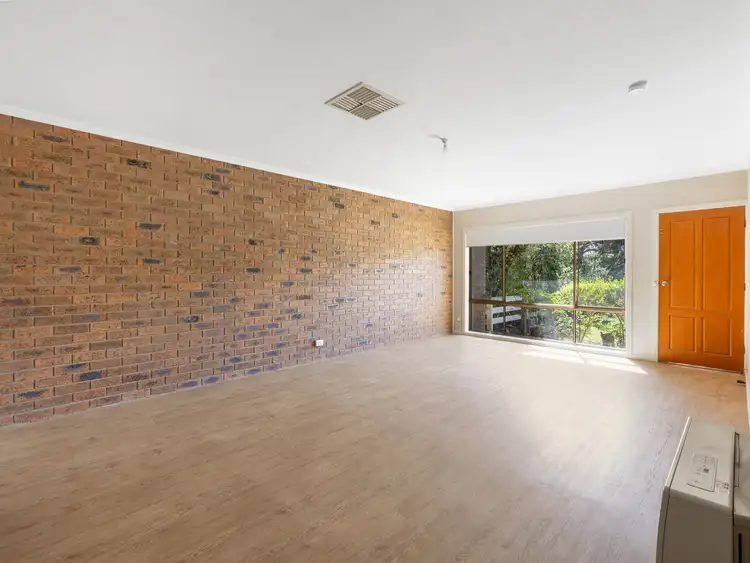 Second view of Homely townhouse listing, 2/12 Reilly Avenue, Benalla VIC 3672