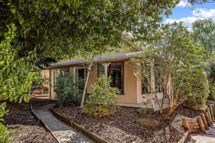 28 Maroney Street