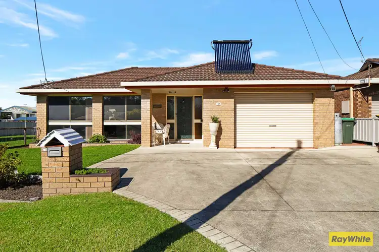 35 Lake Street, Tuross Head NSW 2537