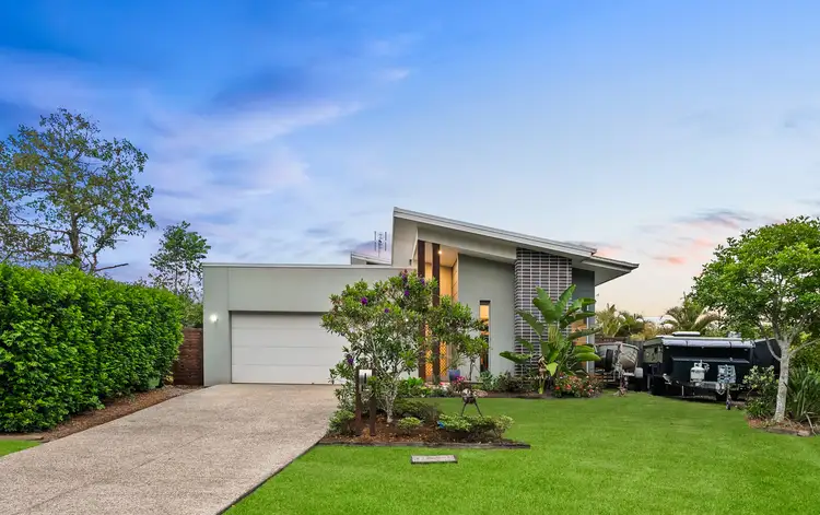 25 Hoop Pine Circuit, Coomera QLD 4209