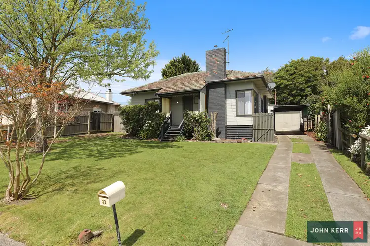 33 Hampton Street, Moe VIC 3825