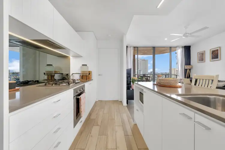 Fifth view of Homely apartment listing, 804/18 Hubert Street, Woolloongabba QLD 4102