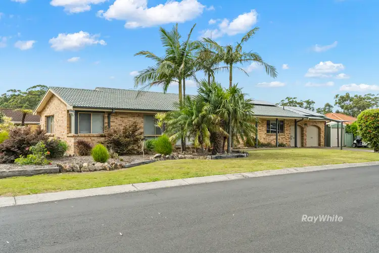 1 Kooralbyn Avenue, Mollymook Beach NSW 2539
