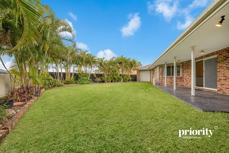 76 Oxford Crescent, Bridgeman Downs QLD 4035