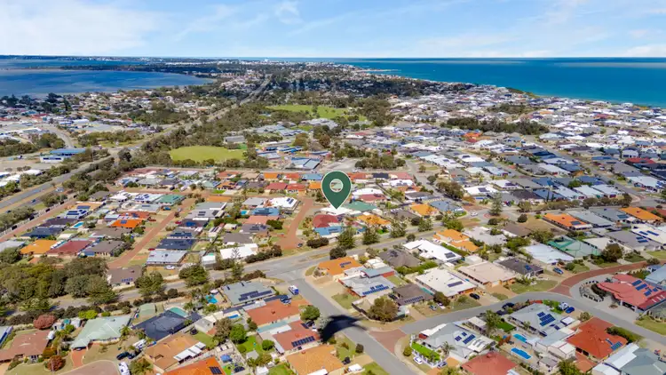 Second view of Homely house listing, 34 Aldenham Heights, Halls Head WA 6210