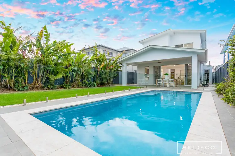 585A Oxley Avenue, Scarborough QLD 4020