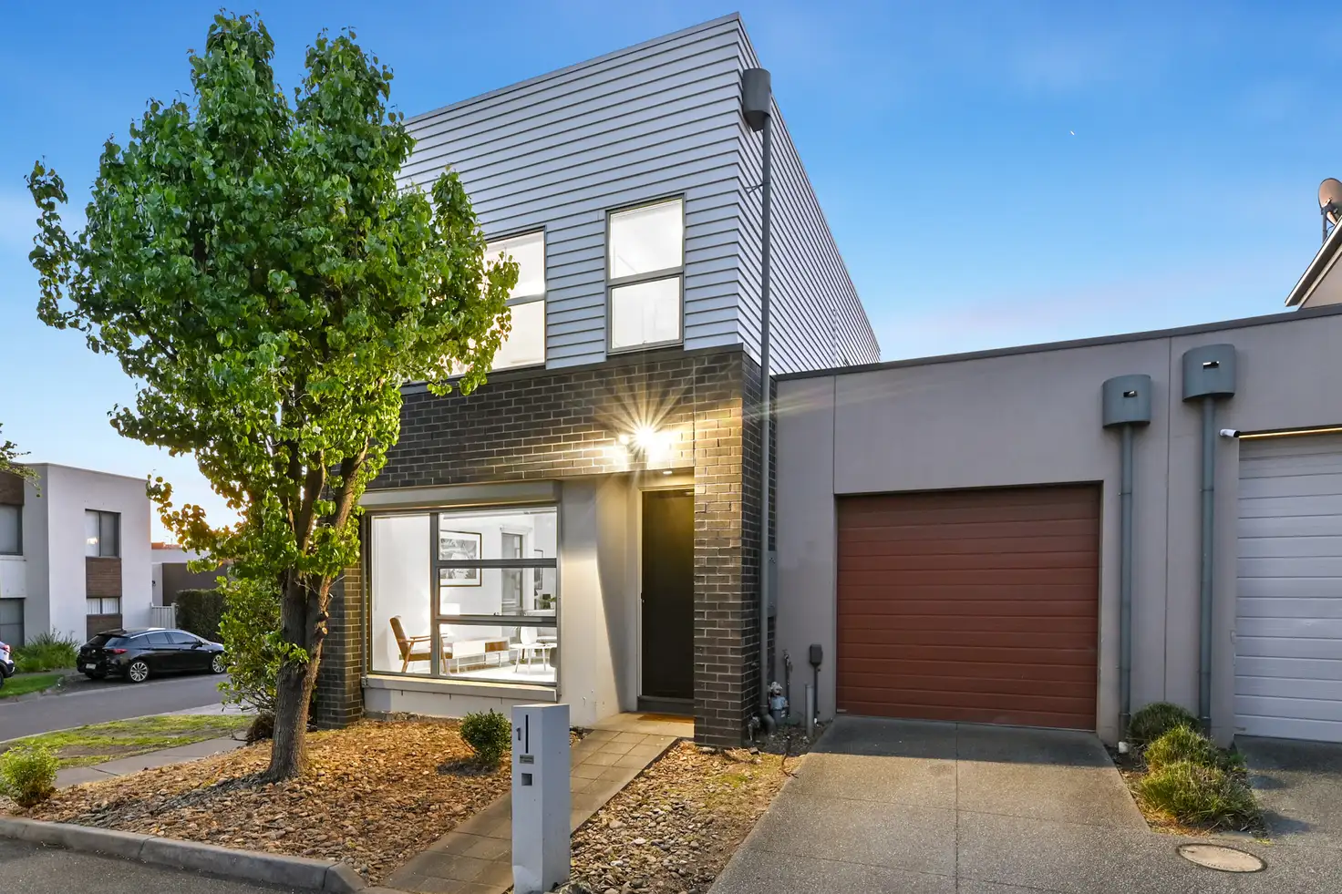 Main view of Homely townhouse listing, 1 Peterleigh Place, Mulgrave VIC 3170