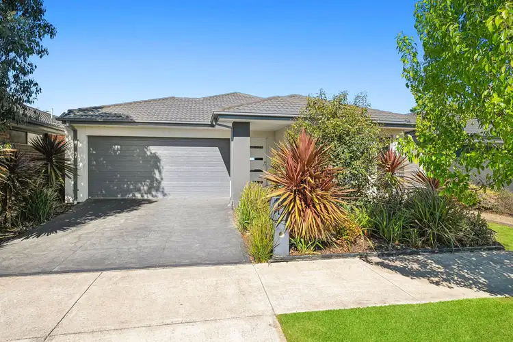 Second view of Homely house listing, 7 Simpson Circuit, Armstrong Creek VIC 3217