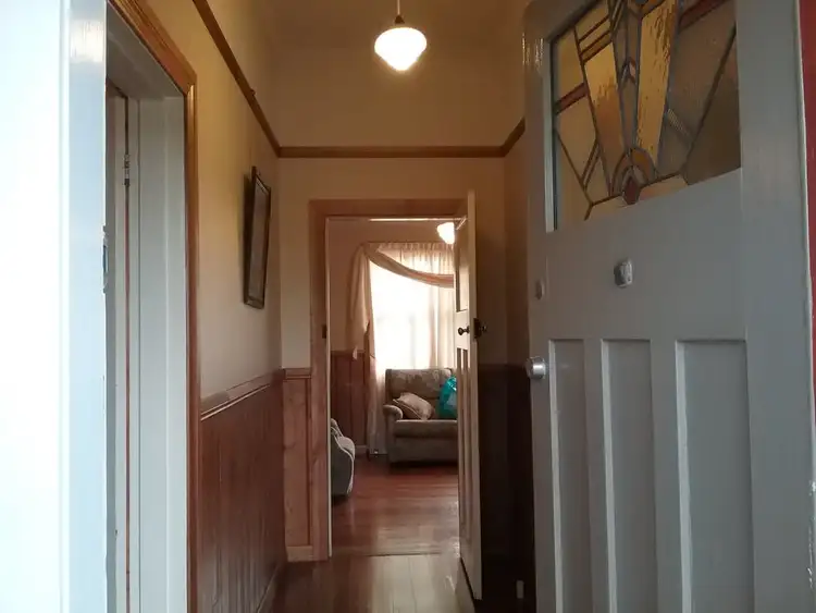 69a Steele Street
