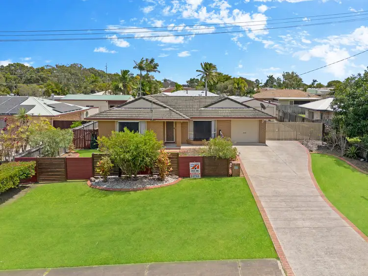 115 Honiton Street, Torquay QLD 4655