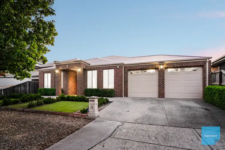 12 Woolwich Way, Taylors Hill VIC 3037