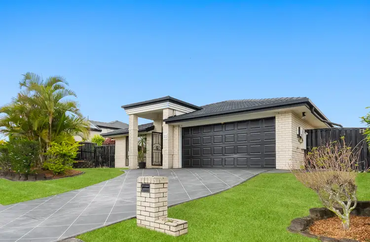33 Palmerston Drive, Oxenford QLD 4210