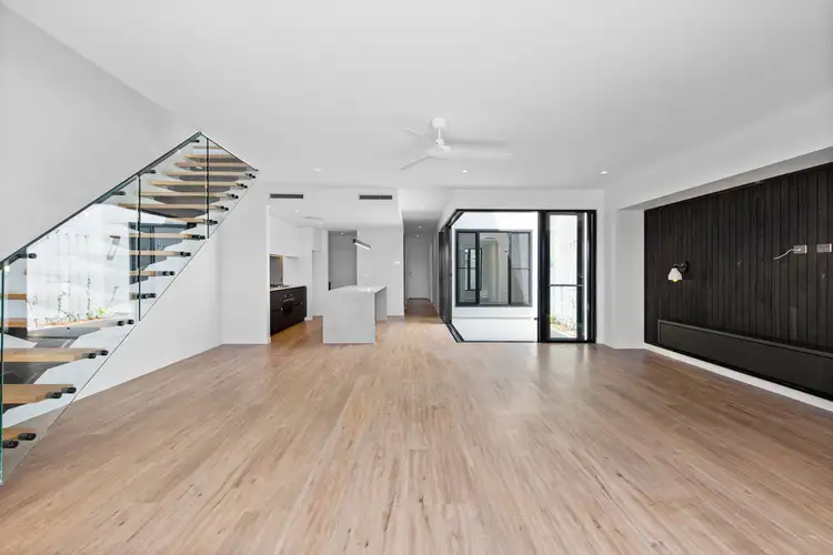 10 Eton Lane, Maroochydore QLD 4558