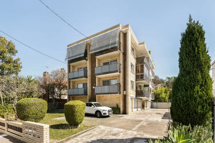 Second view of Homely apartment listing, 6/530 Sandgate Road, Clayfield QLD 4011
