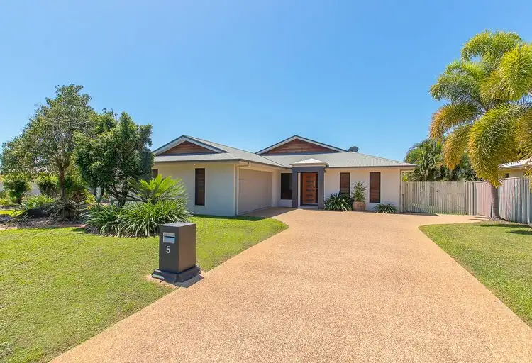 5 Shutehaven Circuit, Bushland Beach QLD 4818