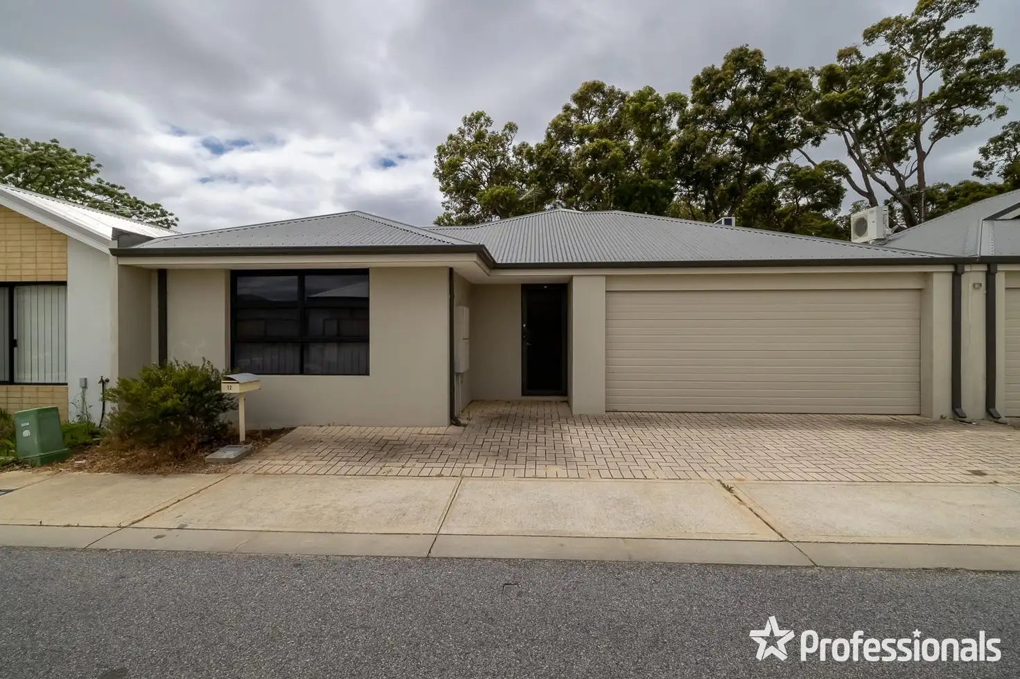Main view of Homely villa listing, 12/99 Lowanna Way, Armadale WA 6112