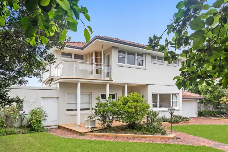 Second view of Homely house listing, 4 Palmerston Place, Seaforth NSW 2092