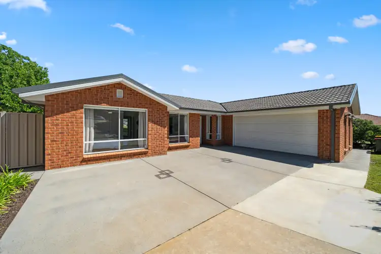 Second view of Homely house listing, 8 Hudson Drive, Lloyd NSW 2650
