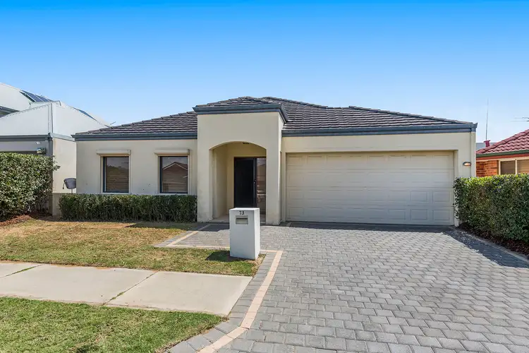 73 Elyard Crescent