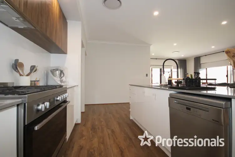 Sixth view of Homely house listing, 29 Myanore Way, Millbridge WA 6232