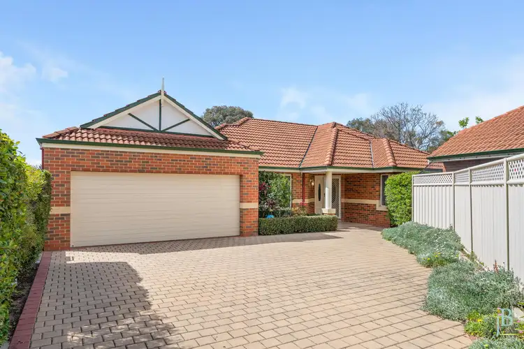 10a Henning Crescent, Manning WA 6152