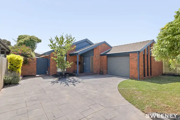 8 Leake Court, Altona Meadows VIC 3028