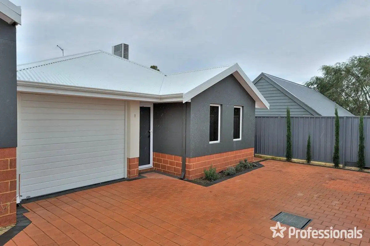 Main view of Homely house listing, 7/16 Calvert Way, Girrawheen WA 6064